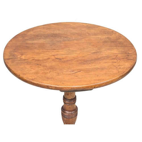 478 - A Late 18th Century George III mahogany pedestal table. Circa 1770-1780. 55.5x72.5cm