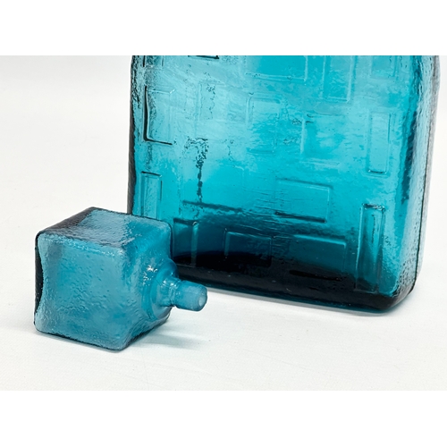 143 - An Italian Mid Century brutalist glass decanter. Empoli, Italy. In the manner of Wayne Husted. 5x28c... 