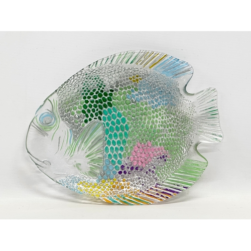 781 - A vintage French glass fish form plate by Arcoroc. 26.5x20.5cm