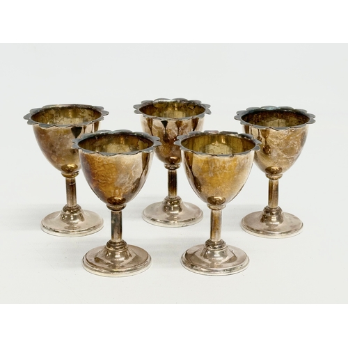 184 - A 19th Century Victorian silver plated breakfast egg cup set on stand. 17x15x22cm