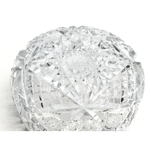 169 - An American “Brilliant Cut” glass fruit bowl. Late 19th/Early 20th Century. 20x11cm.