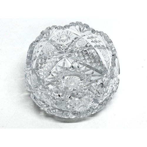 169 - An American “Brilliant Cut” glass fruit bowl. Late 19th/Early 20th Century. 20x11cm.