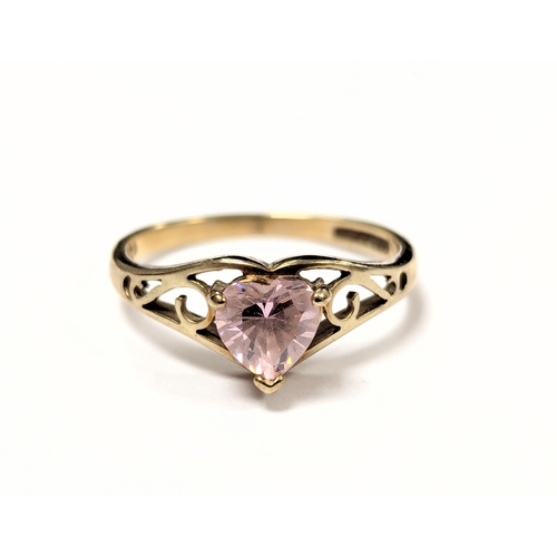 605 - A 9ct gold ring. 2.2g. size UK O.