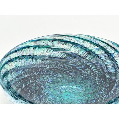 65 - An excellent quality peacock feather, art glass centrepiece bowl. In the Monart style. 24x8cm.