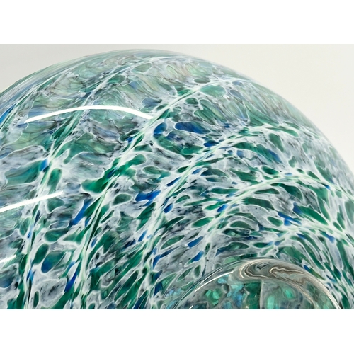 65 - An excellent quality peacock feather, art glass centrepiece bowl. In the Monart style. 24x8cm.