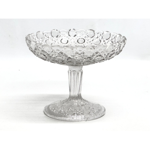 429 - A collection of Late 19th and Early 20th Century glassware.