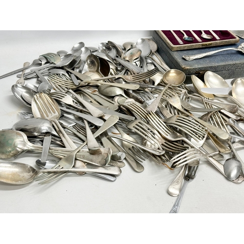 827 - A large quantity of silver plated cutlery.