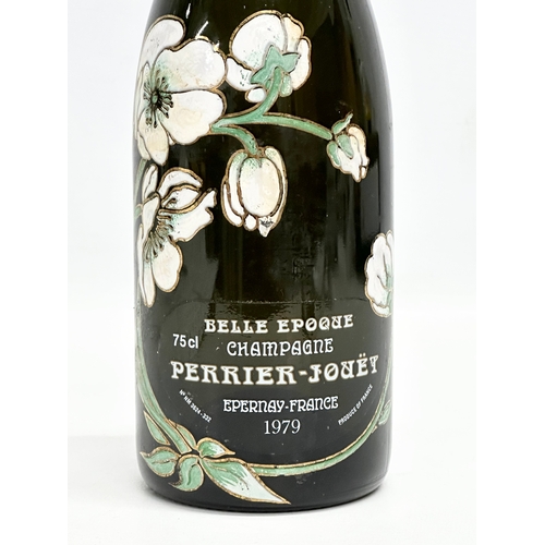 662 - Perrier Jouey. A Belle Epoque champagne.