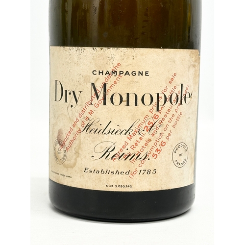 663 - Heidsieck & Co. A Dry Monopole champagne.