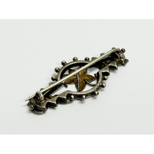 685 - A silver brooch, Birmingham 1913  (5)