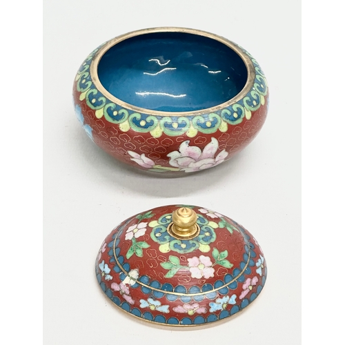 476 - Imari and Cloisonné. A large Late 19th Century Japanese Imari charger, Meiji Period. With a vintage ... 