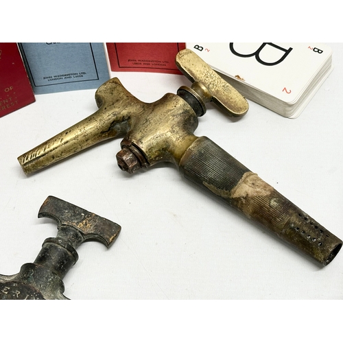 967 - A job lot of collectables. Two 19th Century beer keg taps, a Victorian door knocker, a cut throat ra... 