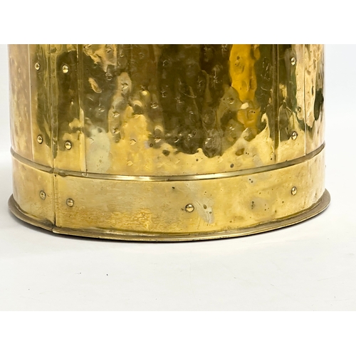 435 - A Late 19th/Early 20th Century brass coal bucket. 36x31x31cm