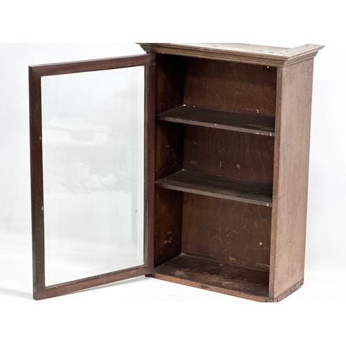 497 - A 19th Century Victorian tabletop display cabinet. 43.5x20.5x63cm.