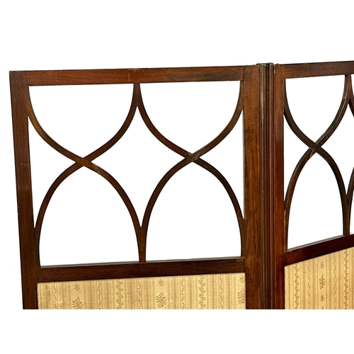 314 - An Edwardian mahogany 3 tier room divider screen. 143x173.5cm. (5)