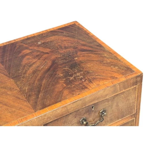 369 - An Early 20th Century George III style mahogany chest of drawers with inlaid cross-banding. 76x44.5x... 