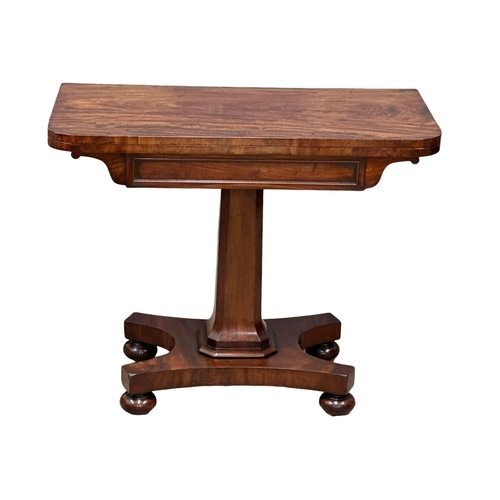 399 - A William IV mahogany turned over games table. Circa 1830. 92x46x74cm