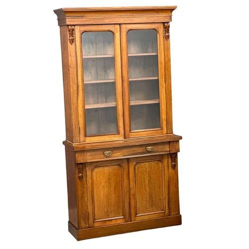 404 - A 19th Century Victorian bookcase. Circa 1870. 104x39x205.5cm