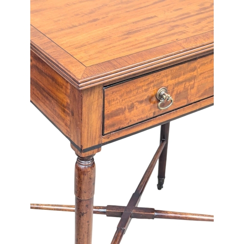 405 - A George IV inlaid mahogany side table. 61x51x80cm