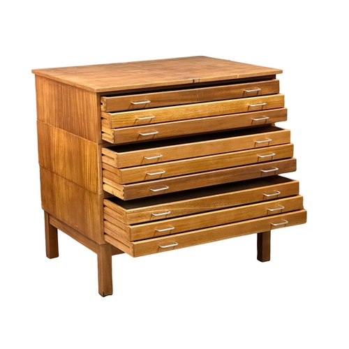 492 - A large Mid 20th Century multi drawer architects chest/plan chest. 3 piece. 122x87x118cm