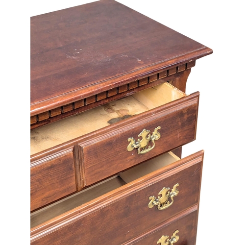 1006 - An American 18th Century style mahogany chest of drawers. 87x46x109.5cm. 7