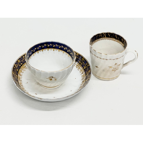 89 - Chamberlain Worcester. An Early 19th Century 3 piece tea service. Tea bowl, tea cup, saucer. George ... 