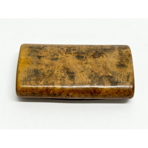 52 - An Early 19th Century Late George III/George IV curly birch snuff box with mother of pearl inlay. Ci... 