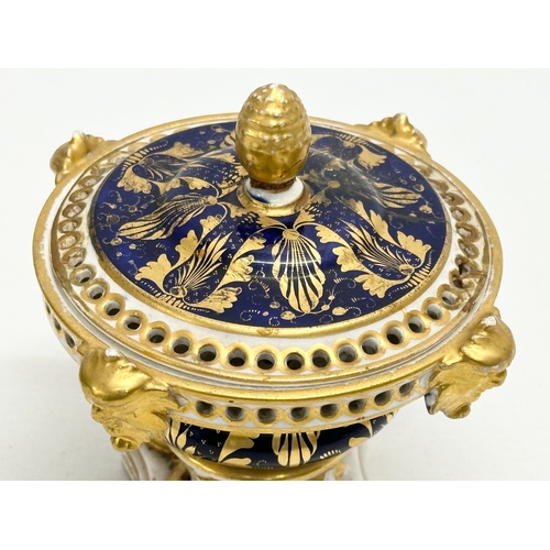 84 - Early Crown Derby. An Early 19th Century gilt potpourri pot with cover. With acorn handle, mask rims... 