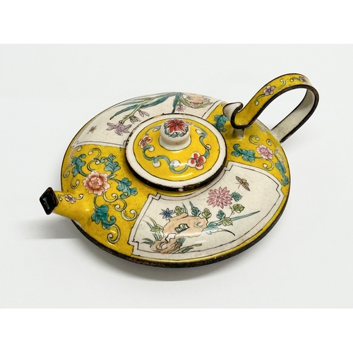 187 - An Early 20th Century Chinese cloisonné enamel teapot. 4 character mark. Circa 1910. 13x10x5cm