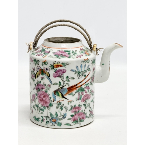 290 - A Chinese Late Qing Dynasty Famille Rose teapot. Late 19th/Early 20th Century. Circa 1900. 18x13x17c... 