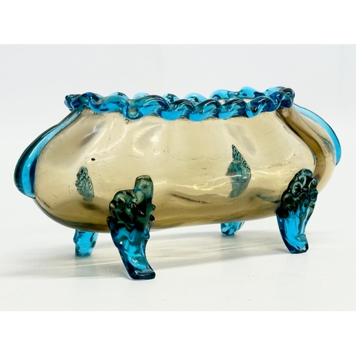 58 - Harrach. A Late 19th Century Bohemian glass bowl. 16x6x7cm.