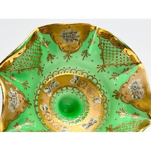 130 - A large Italian Venetian glass comport. 31x19.5cm.