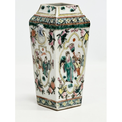 363 - An Early 20th Century Chinese Famille Verte vase. Late Qing/Early Republic. Qianlong Mark. 19cm