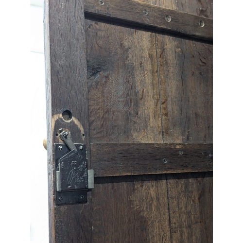 2 - A Late 18th Century George III oak press with original brass drop handles. Circa 1770-1780. 117x58x2... 