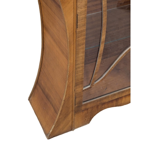 309 - An Art Deco walnut display cabinet / side cabinet. 114x28x118cm. 5