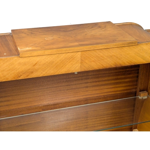 309 - An Art Deco walnut display cabinet / side cabinet. 114x28x118cm. 5