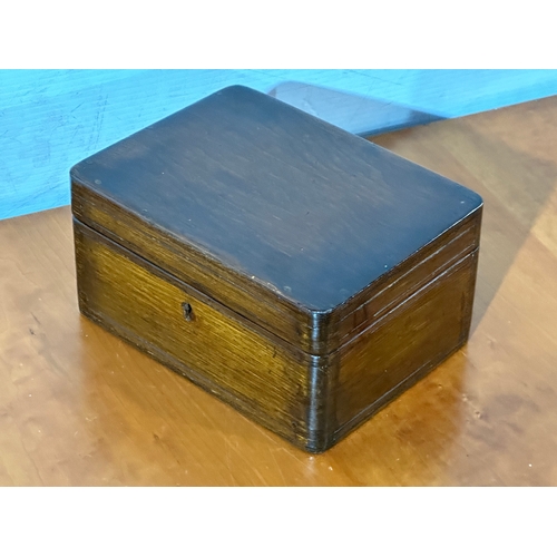 1A - A Victorian tea caddy. 20x15x10.5cm