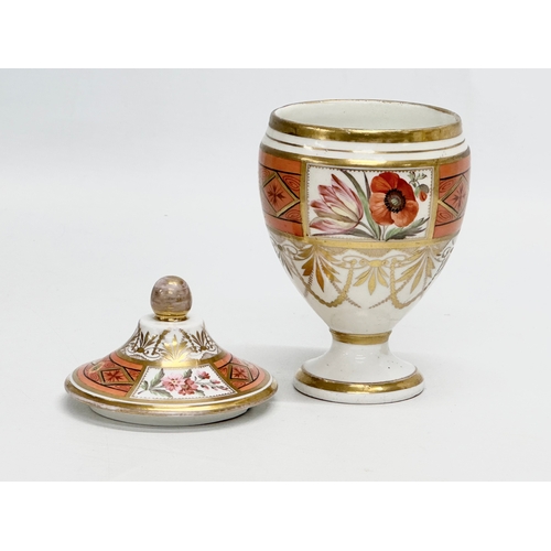 100 - A Late 18th/Early 19th Century English hand painted porcelain pot with cover. Josiah Spode. Circa 18... 