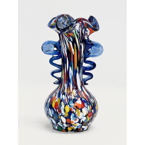 76 - A Mid 20th Century Murano glass vase. In the manner of Fratelli Toso. 21cm.