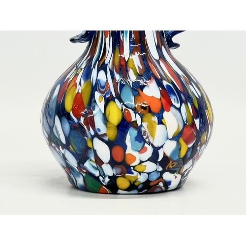 76 - A Mid 20th Century Murano glass vase. In the manner of Fratelli Toso. 21cm.