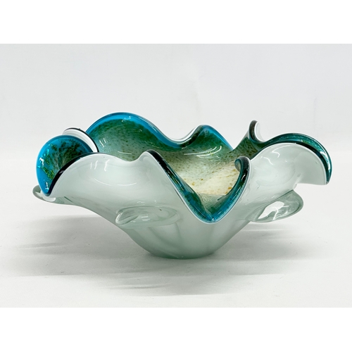 81 - A large Mid 20th Century Murano Glass “Tutti Frutti” bowl. 25x25x10cm