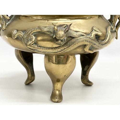 66 - A large 19th Century Chinese, Xuande Revival brass tripod incense burner. Xuande mark. 31x25x34cm