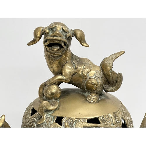 66 - A large 19th Century Chinese, Xuande Revival brass tripod incense burner. Xuande mark. 31x25x34cm