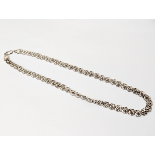 732 - A silver necklace. 17.3g