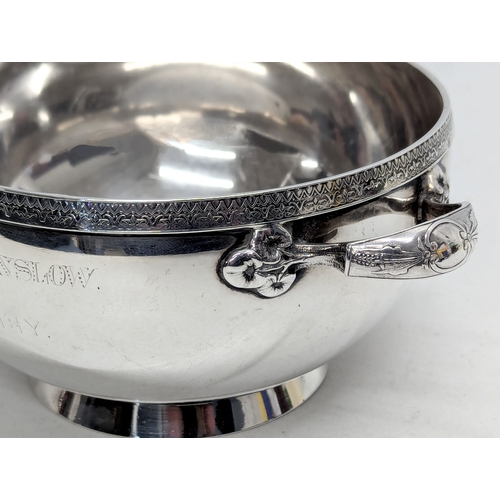 725K - A silver sugar bowl. Birmingham mark. 228g. 17x7cm