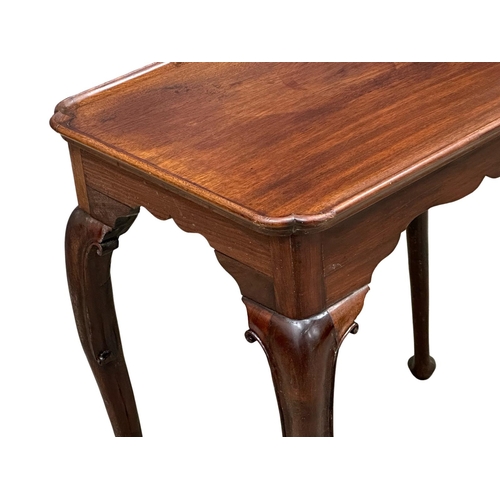 10 - An 18th Century, Irish Early George III mahogany silver table. Circa 1760-1780. 70x47.5x75cm