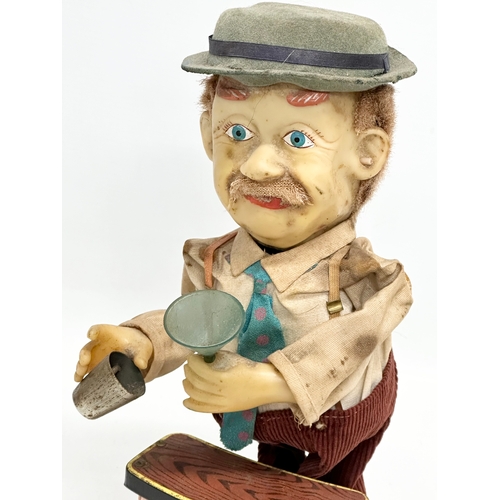 511 - A Mid 20th Century Charley Weaver Bartender. 30cm