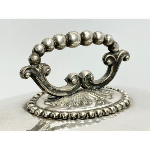 525 - A Late 19th Century silver plated foot cover/meat dome. 38x28x22cm