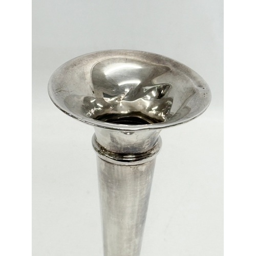 607 - A 1970’s silver rose vase. Birmingham, 1977. Filled. 216.5g. 20cm