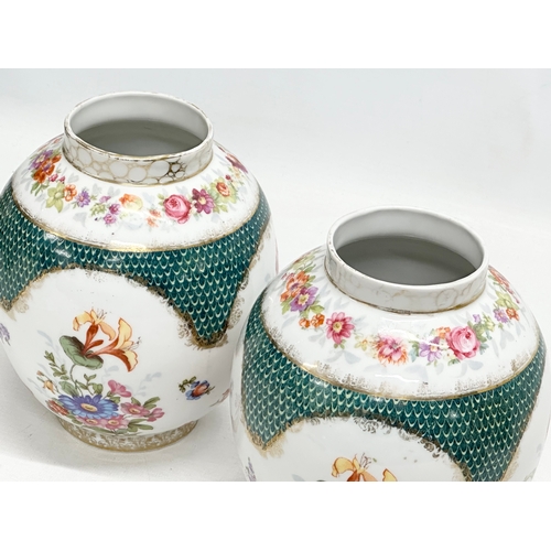 471 - A pair of 19th Century porcelain jars. Meissen style. 1 with cover. 14x18cm without cover.